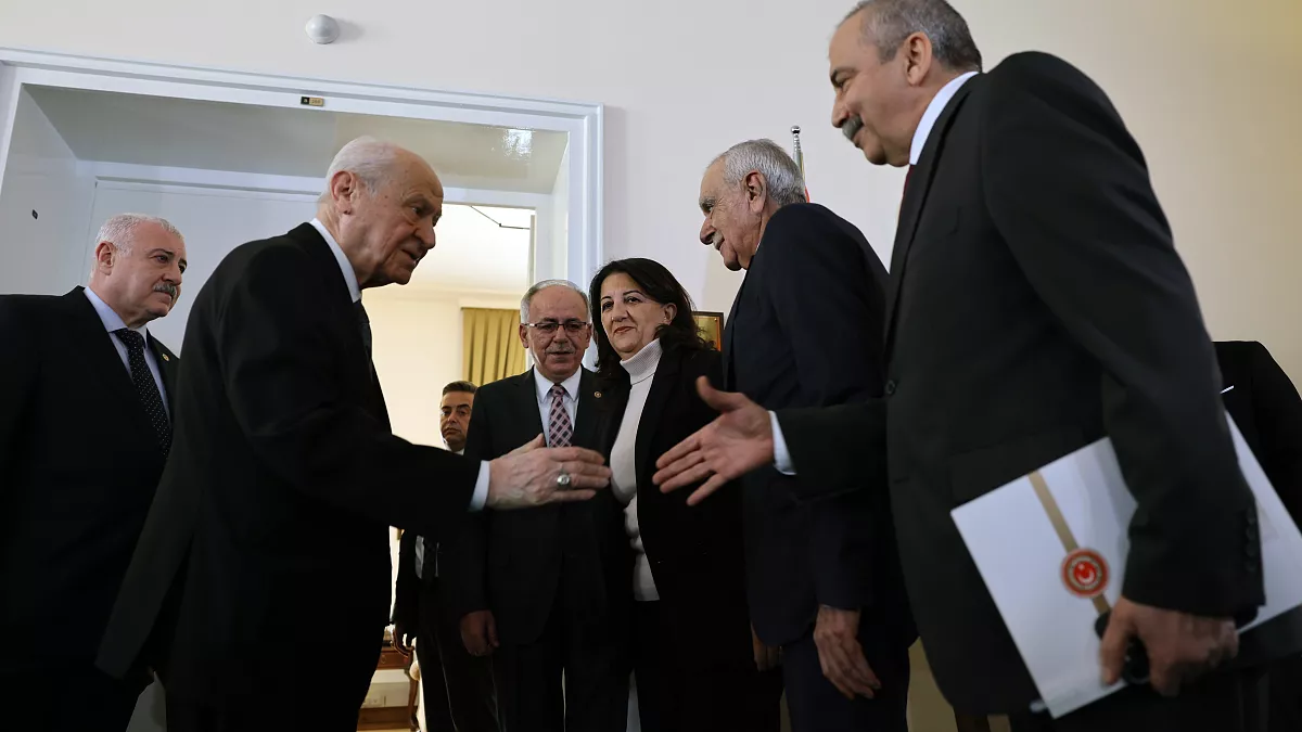 “4 Parçalı Kürdistan, Serbest Bırakma…” Özer’den DEM Parti’ye Sert Eleştiri