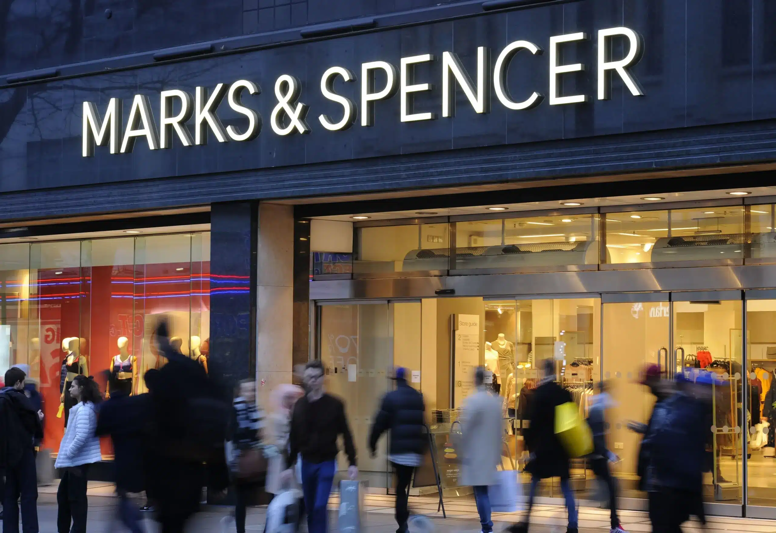 Marks & Spencer siber saldırının etkisiyle 300 milyon sterlin kar kaybı bekliyor
