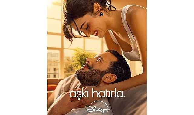 Hande Erçel ve Barış Arduç’un Başrollerinde Yer Aldığı Disney+’ın ‘Aşkı Hatırla’ Dizisinin Yayın Tarihi, Dizinin Yeni Posteriyle Duyuruldu!