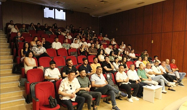 Anadolu’nun Ezgileri Ege’de Yankılandı