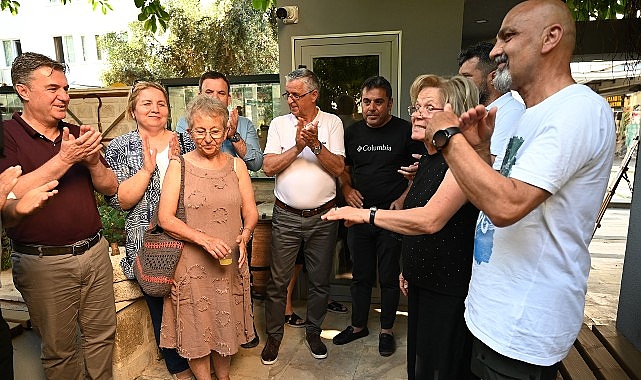 Başkan Topaloğlu resim ve baskı sergisine katıldı