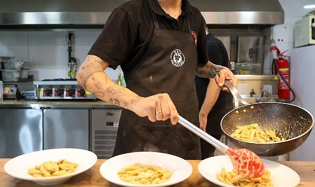 Buca’nın Üzüm Cafe’sini gençler çok sevdi