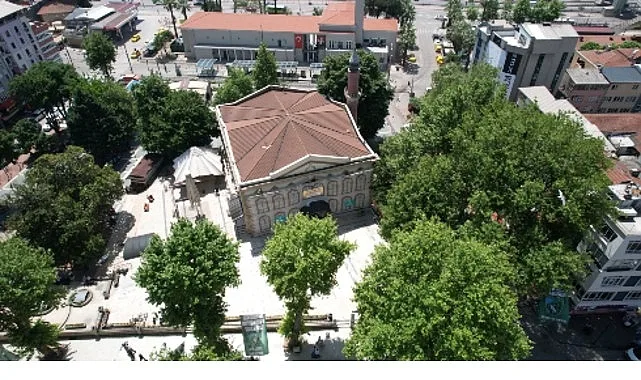 Büyükşehir, Fevziye Camii’nin dış cephesini yeniledi
