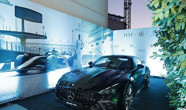 “F1: The Movie”, özel ön gösterimi, Mercedes-Benz, IWC Schaffhausen ve ELLE Türkiye ev sahipliğinde gerçekleştirildi