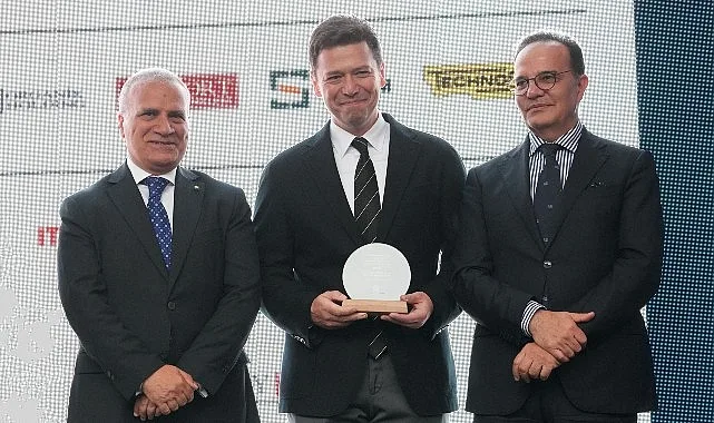 İtalya Büyükelçisi’nden DESA’ya Teşekkür Plaketi!