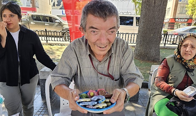 Gölcük Anıtpark’ta Engelleri Aşan Sergi