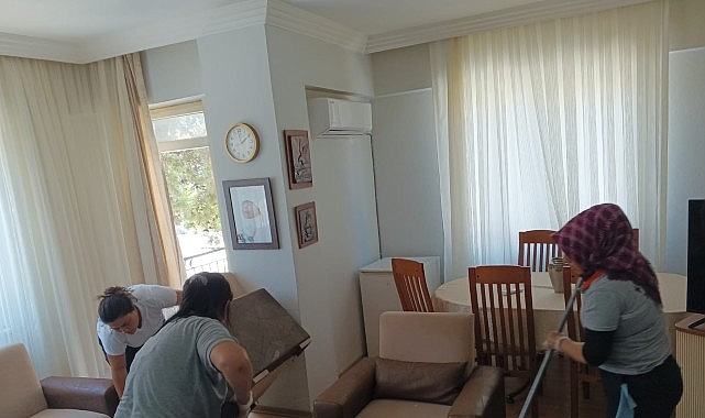 Kemer Belediyesi’nden İhtiyaç Sahiplerine Temizlik Desteği