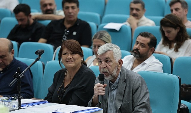 Konak Meclisi’nde iki yeni çöp kamyonu müjdesi geldi