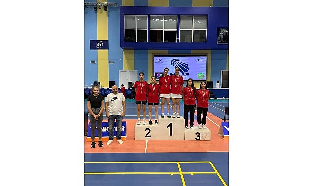 Osmangazili badmintonculardan gururlandıran başarı