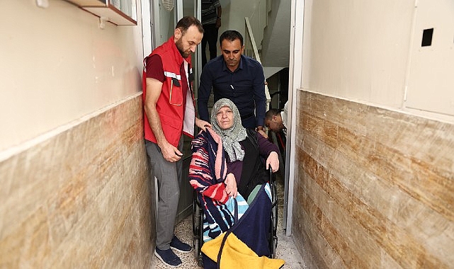 Sevgi Teyze İçin Belediye Ekipleri Seferber Oldu…