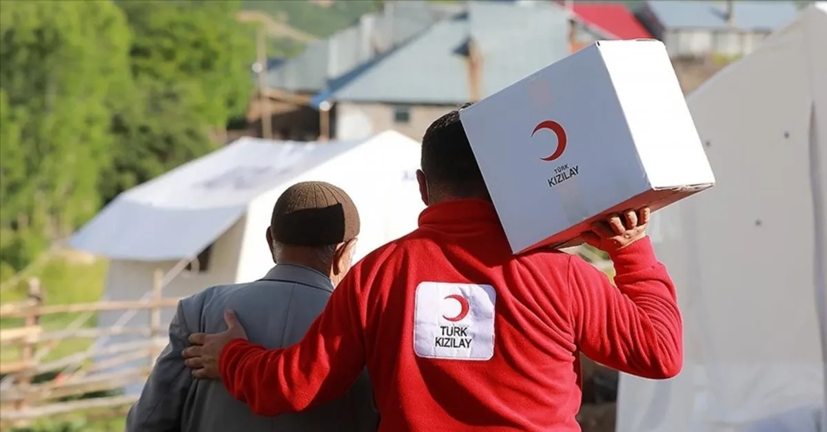 Türk Kızılay’dan Pakistan’da 1400 Kişiye Nakit Yardımı