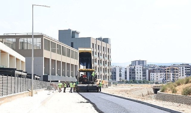 Balkan Mahallesi’nde yollar asfaltlanıyor