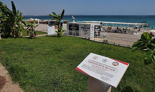 Büyükşehir’in engelsiz plajlarına ziyaretçi akını