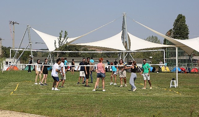 Dünya gençleri Fadıllı’da buluştu