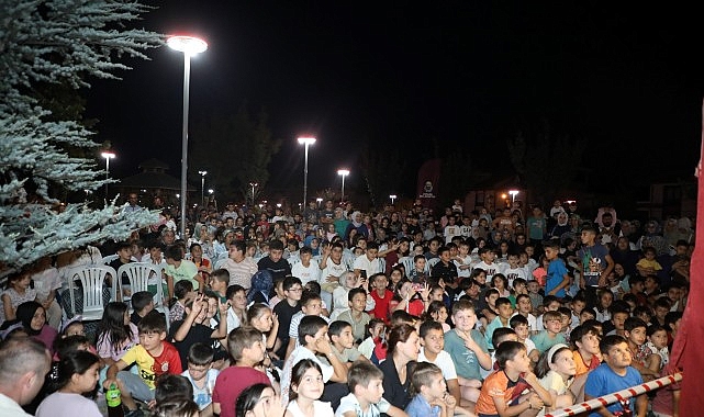 İnegöllü Çocuklar Karagöz’le Buluştu