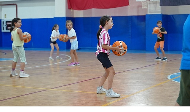 Maltepe Belediyesi Yaz spor okulu 2. dönem başladı.