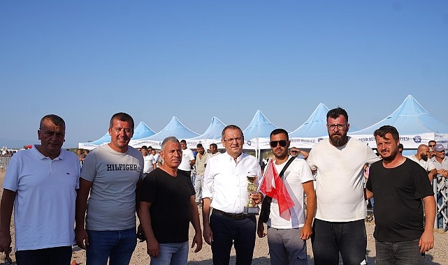 Ayvalık’ta İlk Kez Rahvan At Yarışları Düzenlendi