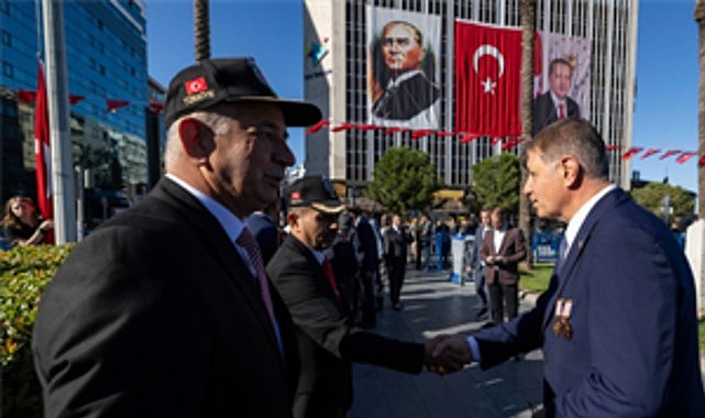 Başkan Tugay gazileri ağırladı