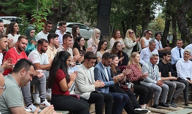 Büyükakın, soydaş gençlerle buluştu