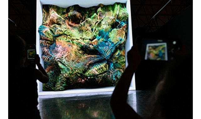 İzmir Enternasyonal Fuarı’nda Atatürk ve Refik Anadol sergilerine büyük ilgi