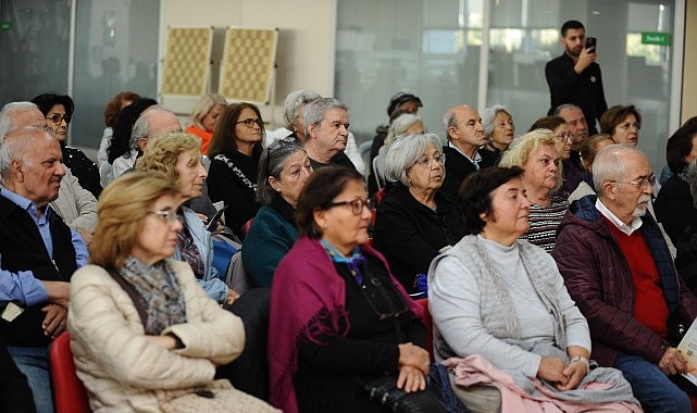 Karşıyaka Belediyesi 3. Yaş Üniversitesi’nde yeni dönem başlıyor!