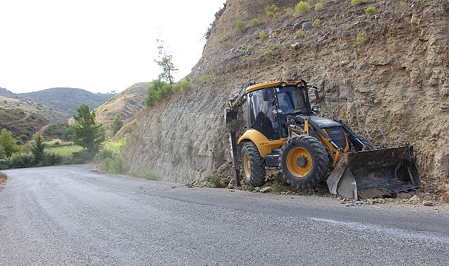 Büyükşehir’den Manavgat yollarında kış mesaisi