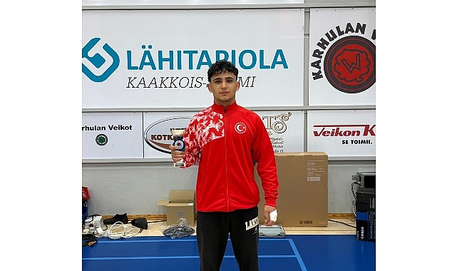 Güreşte Çifte Madalya Sevinci