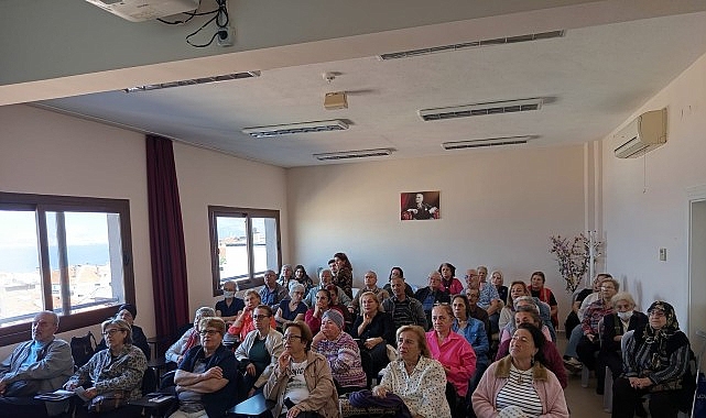 Konak’ın İleri Yaş Merkezi’nde seminerler devam ediyor