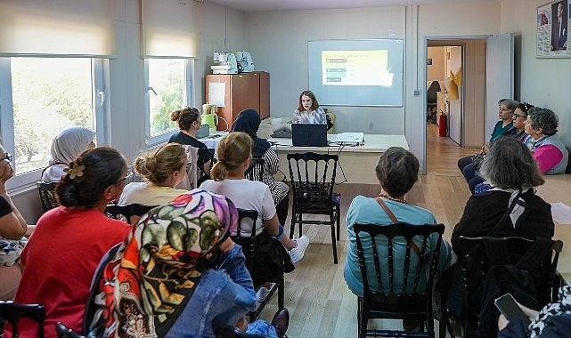 Maltepe Belediyesi’nden kadınlara dijital destek