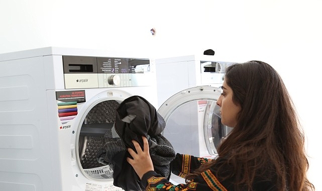 Onların Geleceği İçin Her Şeye Değer