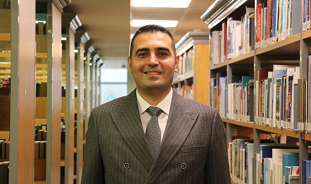 İzmir Öğretmen Akademileri Kapsamında ”Felsefe ve Düşünce Akademisi” Gerçekleştirildi