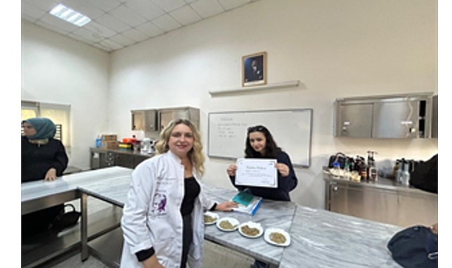 Meslek Fabrikası’nda sertifika sevinci