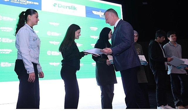 YKS ve LGS’ye ücretsiz hazırlık programı Kılavuz e-Derslik açıldı