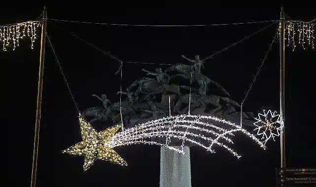 İzmir 2026’ya ışıl ışıl giriyor