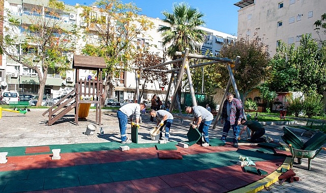 Karşıyaka’nın parkları tek tek yenileniyor